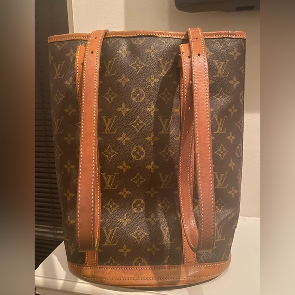 Louis Vuitton Bucket Bag - Picture 2 of 12